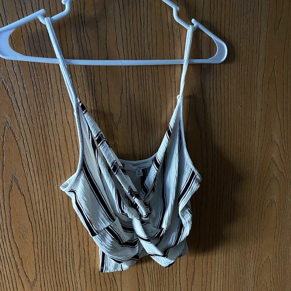 Croptop - Picture 1 of 3